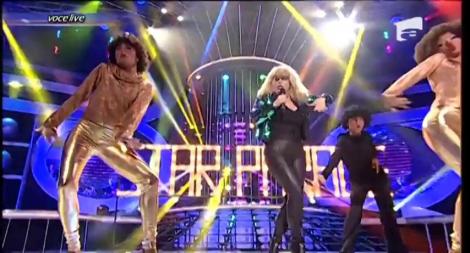 Paula Chirilă se transformă în Evelyne Lenton - "Black is black"