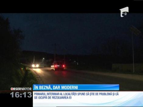 În comuna Mărgineni nu există lumină pe stradă după ce a fost terminată o lucrare cu fonduri europene