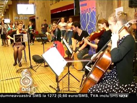 Ce spectacol, dar ce scenă! Orchestra Simfonică Bucureşti a concertat în staţia de metrou Unirii 1