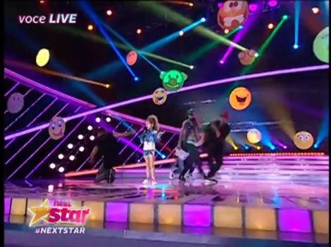 E ziua în care Adnana ne-a arătat că are o voce minunată chiar și cu un dinte lipsă!