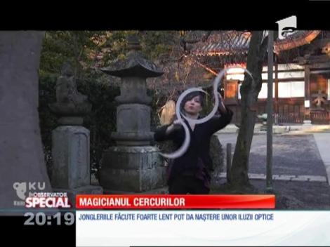 Special! Jongleriile făcute foarte lent pot da naștere unor iluzii optice