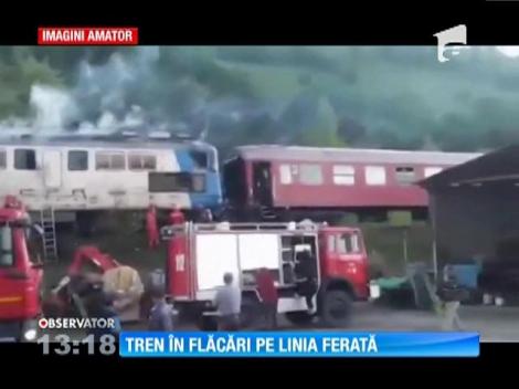 Locomotiva unui tren, care se deplasa pe ruta Sighet-Bucureşti Nord, a a luat foc