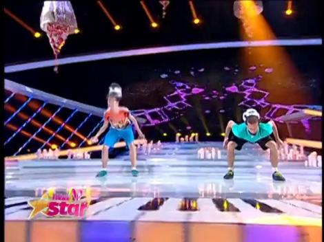 Așa ceva nu vezi în fiecare zi. Sorin Tătar a revenit cu un număr extraordinar de freestyle football