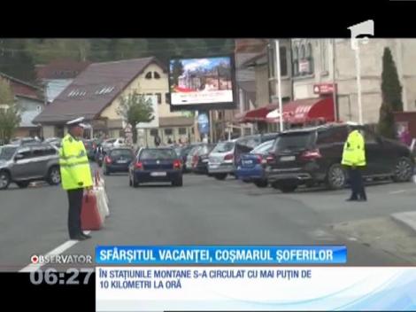 Sfârșitul vacanței, coșmarul șoferilor. Coloanele s-au întins și pe 25 de kilometri!