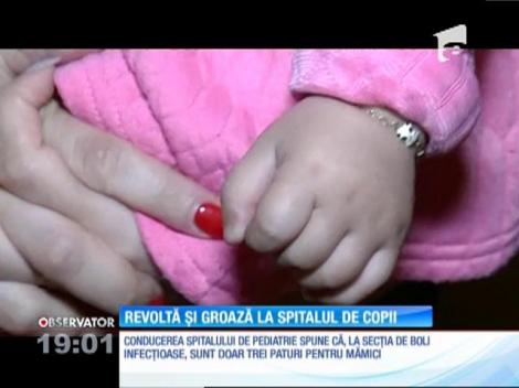 Zeci de părinţi acuză Spitalul de Pediatrie din Sibiu de rele tratamente la care ar fi supuşi copiii