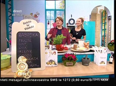 Prăjitura ”Babușka”, un deliciu: fructe, alune și cocos, combinația perfectă!