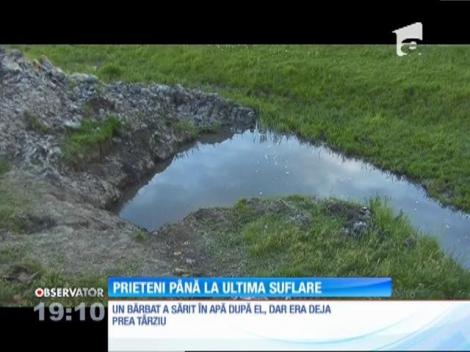 Poveste dramatică într-o comună din Vaslui. Un băieţel de 9 ani s-a înecat într-un pârâu. Câinele său a stat nemişcat lângă copil