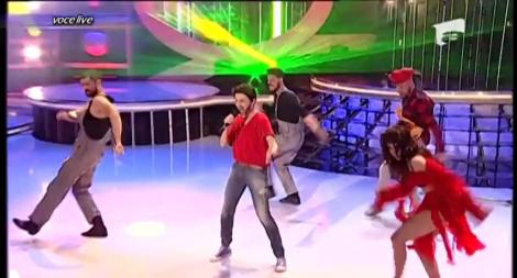 Ricky Martin vine pe scena ”Te cunosc de undeva”. ”Nu pot să fiu bărbat. Sunt penibilă. Nu pot”