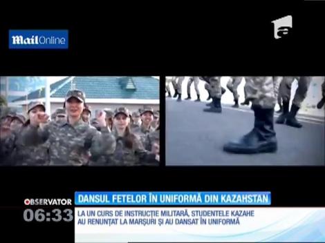 Dansul fetelor în uniformă din Kazahstan