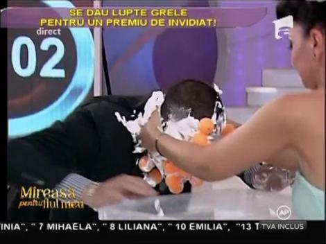 Mihaela şi Constantin au câştigat cei 2.000 de lei pentru shopping!