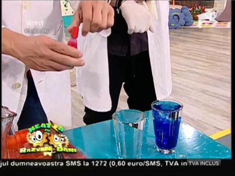 Când știinţa şi magia îşi dau mâna, rezultă vânători de mituri în halate albe: Răzvan și Dani!