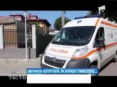 Mai multe ambulanțe din Buzău au transportat pacienții de la vechea maternitate la noul sediu