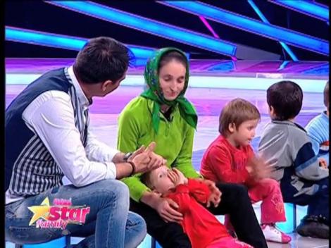 Au trăit mai bine de un an în pădure! Cinci copii şi mama lor se luptă cu sărăcia