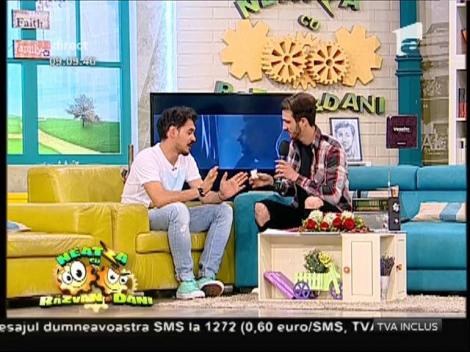 Magicianul Verdini, trucuri de magie și muzică