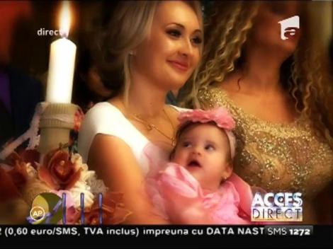Botez cu zulufi! Fiica Sânzianei Buruiană, tratată ca o prințesă: Acoperită de cristale, la doar câteva luni de viață!