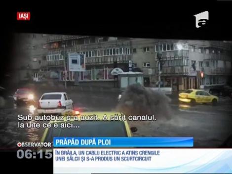 Inundaţiile au devastat sute de gospodării