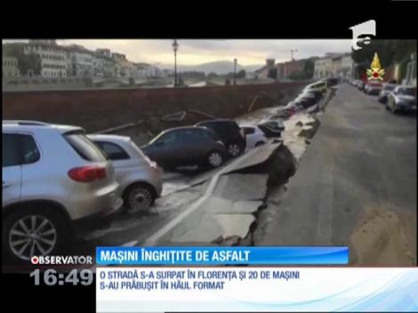 20 de maşini au fost înghiţite de asflat după ce o stradă s-a surpat, în Italia