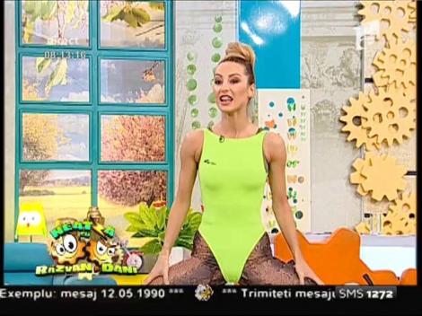 Cum se încălzesc fetele de la "Neatza" în sala de sport. Dani "Flavia se întinde, dă-i! Hâțână-mă, hâțână-mă!"