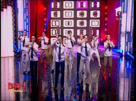 Orice pentru eroii noştri! Ro Army, moment excepţional dincolo de grad şi uniformă: "Ne-ati ridicat in picioare. Bravo!"