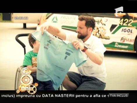 Lacrimi! Dani Oţil i-a îndeplinit visul lui Rareş: "M-am trezit, am mers la școală, dar am chiulit de la ora de sport. Am venit aici. Am fost copilotul tău!"
