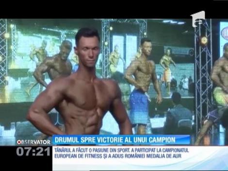 Fetelor, cum să ratăm așa ceva! Singurul concurent român de la Campionatul European de Fitness s-a întors în ţară cu medalia de aur