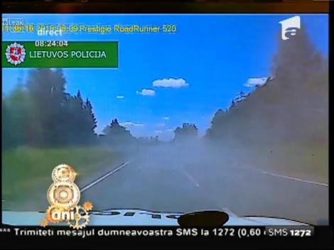 Smiley News: Urmărire ca în filme, pe o şosea din Lituania