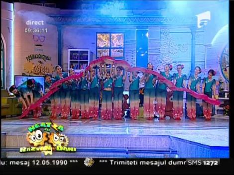 Geishele din trupa Mini-Vogue, spectacol la Neatza