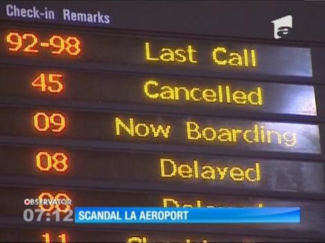 Peste 200 de români care aveau avion la Roma, au așteptat ore în șir în aeroport