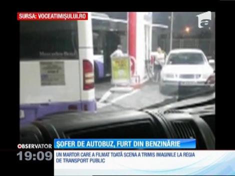 Un șofer de autobuz din Timișoara îi oferă benzină unei femei, pe banii firmei de transport