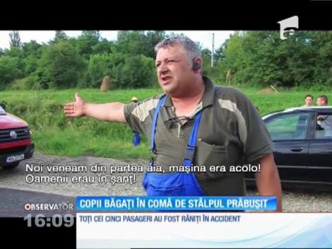 Copii băgați în comă de un stâlp prăbușit