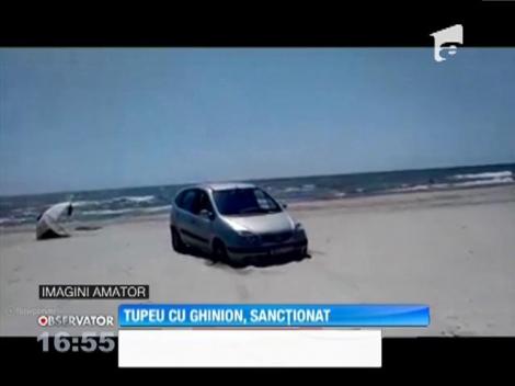 A intrat cu maşina pe plajă, în Vadu şi a primit o amendă de 20.000 de lei