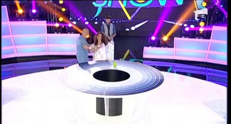 FANtastic show: "Paharele cu masa rotundă", a cincea probă din concurs