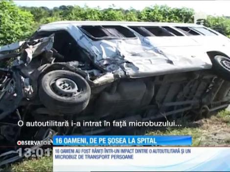Accident soldat cu 16 răniți. O autoutilitară a provocat accidentul