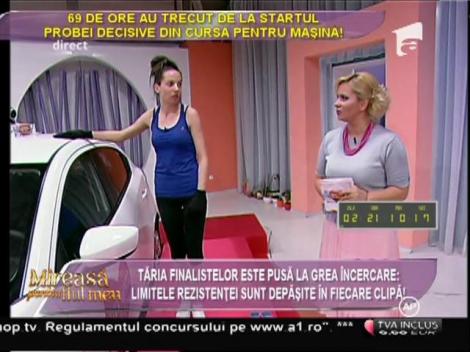 Continuă lupta pentru maşină între Emilia şi Lavinia!