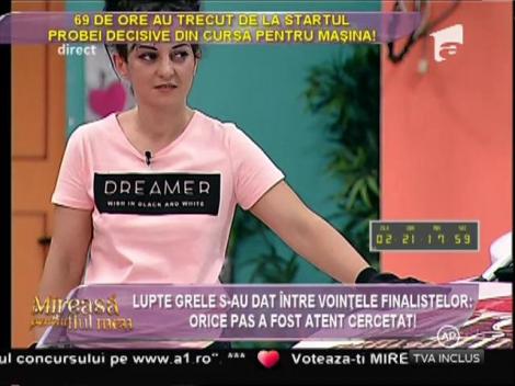 Război psihologic în finala cursei pentru maşină!