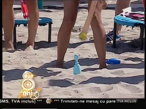 Un nou concurs la Neatza! Cine doboară cele mai multe popice cu un ciorap pe cap