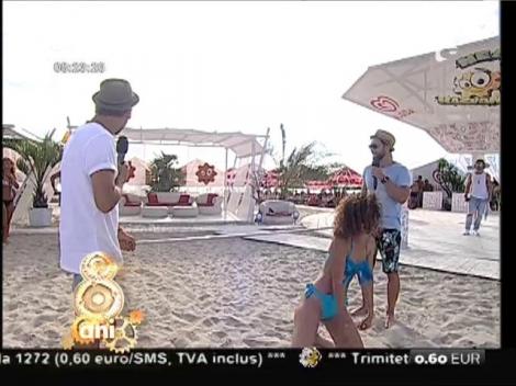 Unduiri sexy pe ritmurile "Limbo dance", pe plaja de la Neatza!