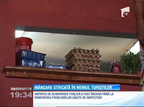 Mâncare stricată în meniul turiștilor de pe litoral