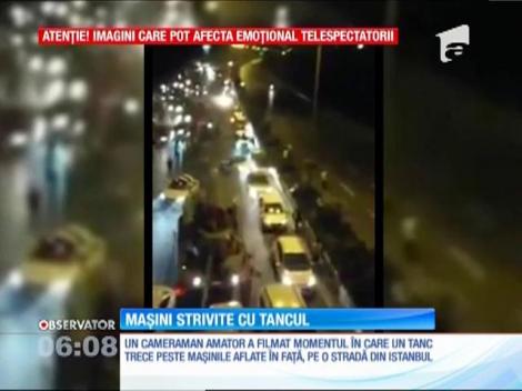 Noi imagini şocante din noaptea loviturii de stat din Turcia! Un tanc a fost filmat în timp ce strivea mai multe maşini pentru a-şi face loc pe un drum aglomerat