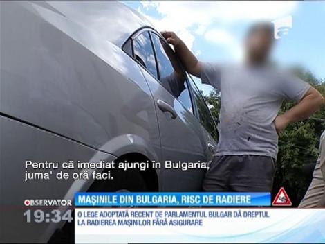 Zeci de mii de români riscă dosar penal pentru că circulă pe şosele cu maşini radiate
