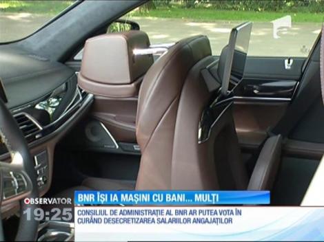 Banca Naţională a României va achiziționa în leasing cinci limuzine de lux
