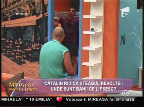 Bugetul de cumpărături, motiv de răfuială şi în casa băieţilor! Miresele lor, la fel de nemulțumite