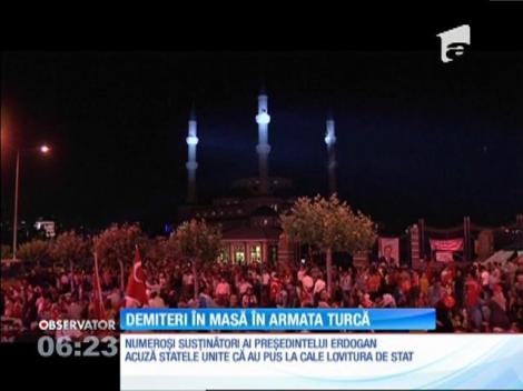 Demiteri în masă în armată turcă