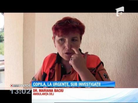 O fetiţă de trei ani a căzut de la etajul trei al unui bloc din Dej