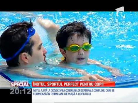 Special! Înotul, sportul perfect pentru copii