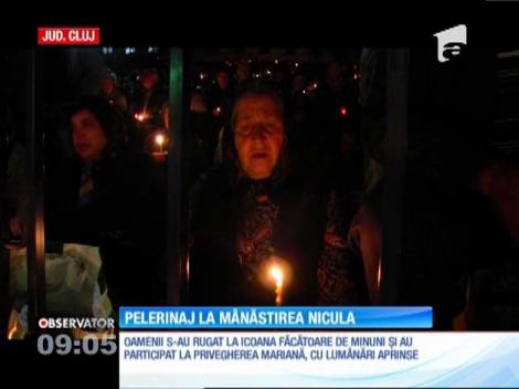 Noapte albă de rugăciuni la Mănăstirea Nicula din judeţul Cluj