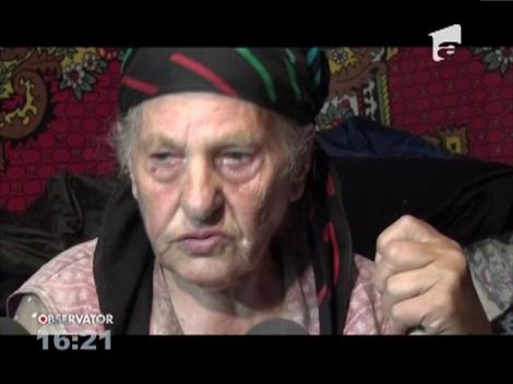 Două familii de bătrâni din judeţul Iaşi, păcăliţi prin metodele accidentul şi falsul postaş