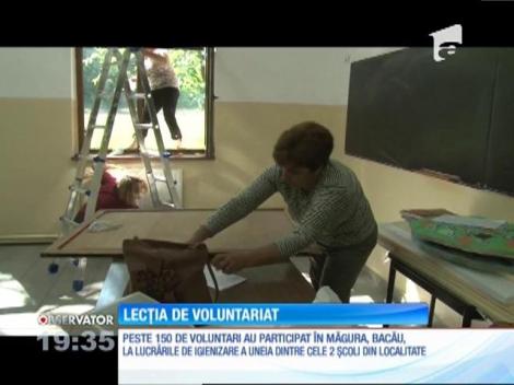 Peste 150 de voluntari au participat în Măgura, Bacău, la lucrările de igienizare a uneia dintre cele două școli din localitate