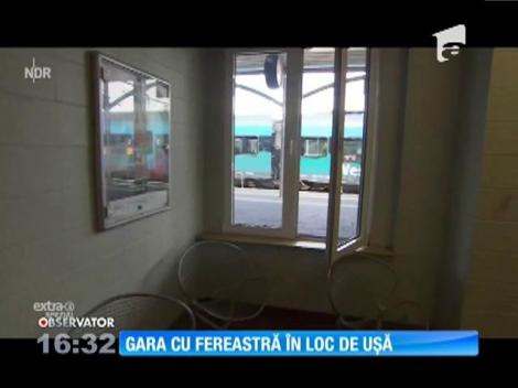 Gara cu fereastră în loc de ușă, în Germania