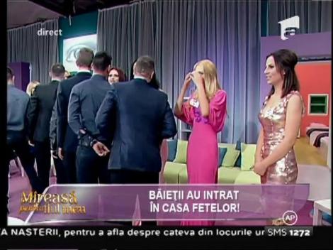Aşteptarea a luat sfârşit! Băieţii de la "Mireasă pentru fiul meu" le-au cunoscut pe fete. Primele reacţii şi primele scântei ale dragostei